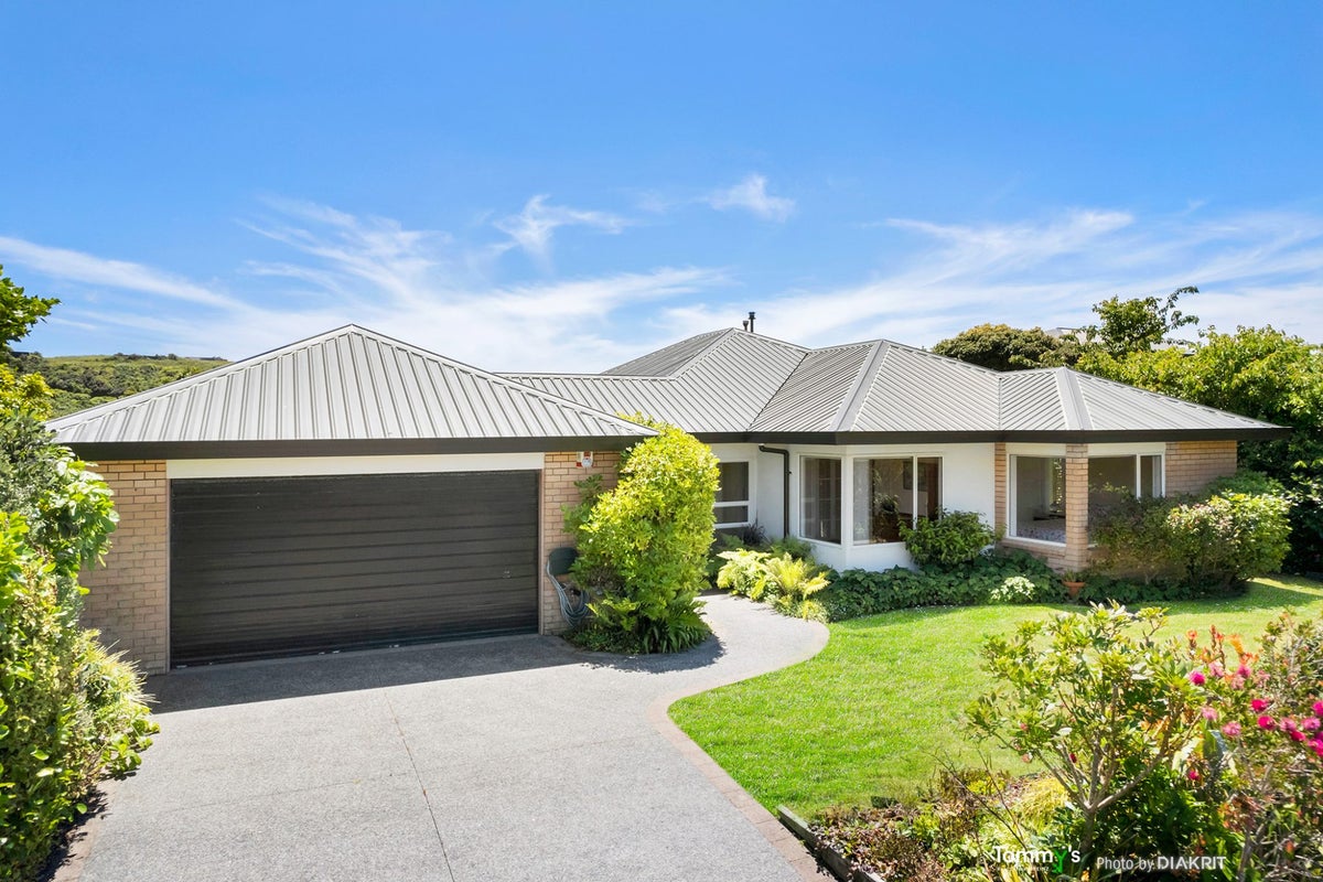 6 Lingard Grove, Brooklyn, Wellington - Carousel 2