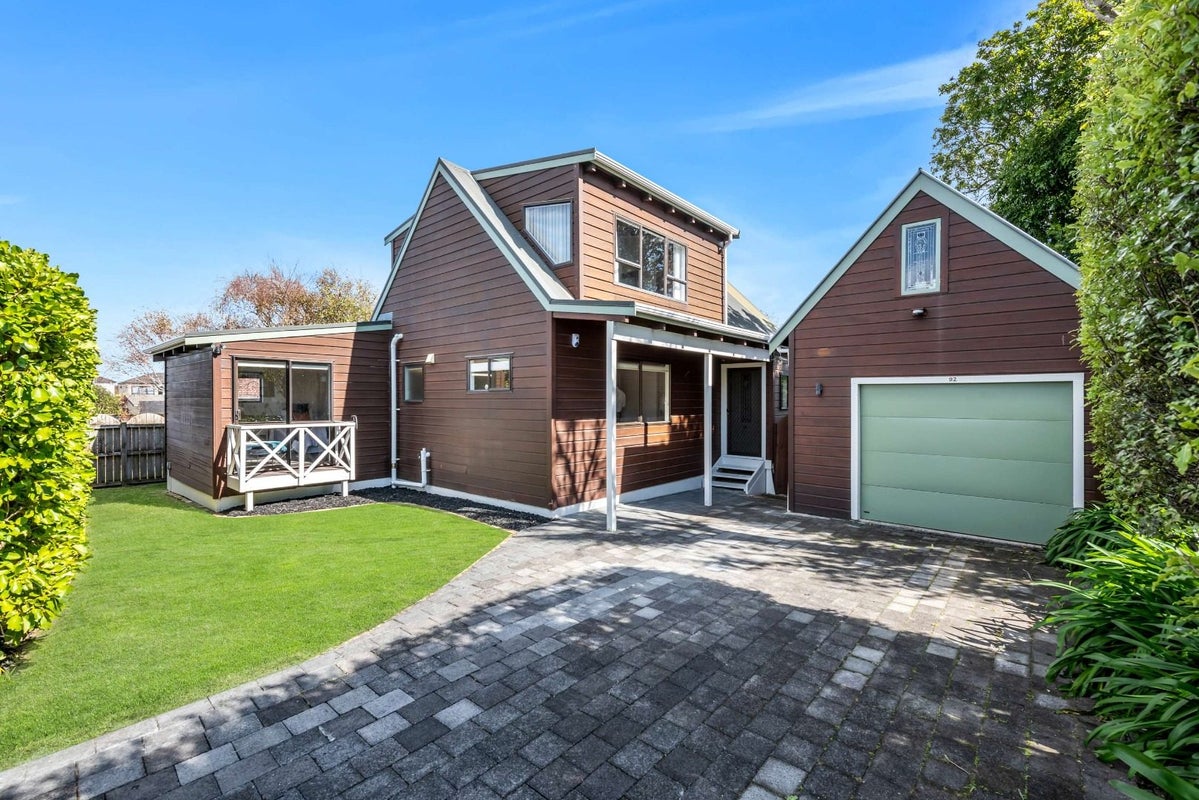 92 Hutchinsons Road, Bucklands Beach, Auckland - Carousel 1