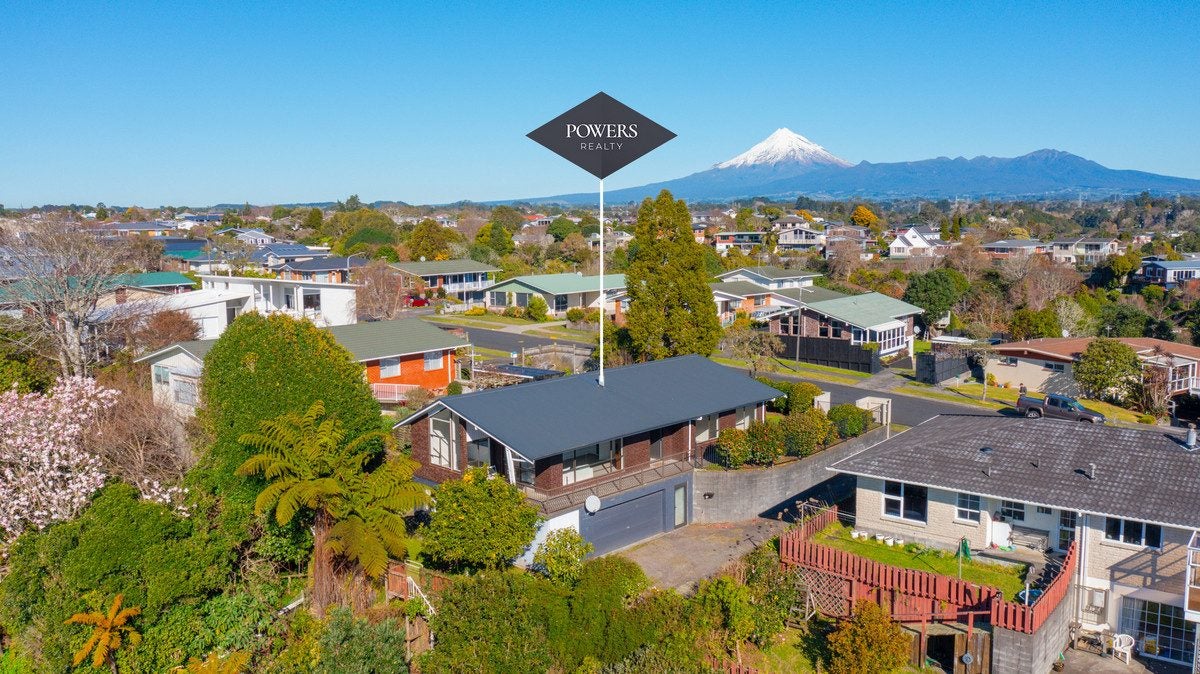 21 Nevada Drive, Merrilands, New Plymouth - Carousel 25