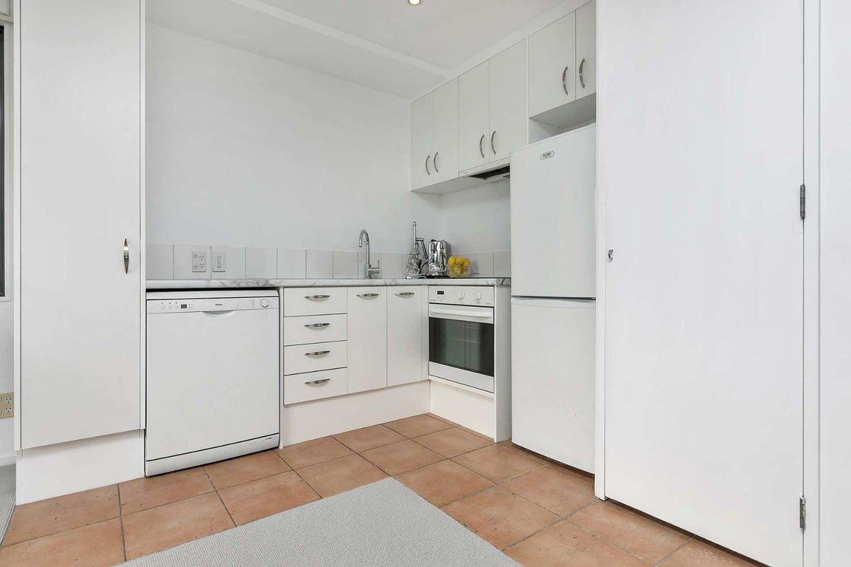 8H/11 Howe Street, Auckland Central, Auckland - Carousel 1