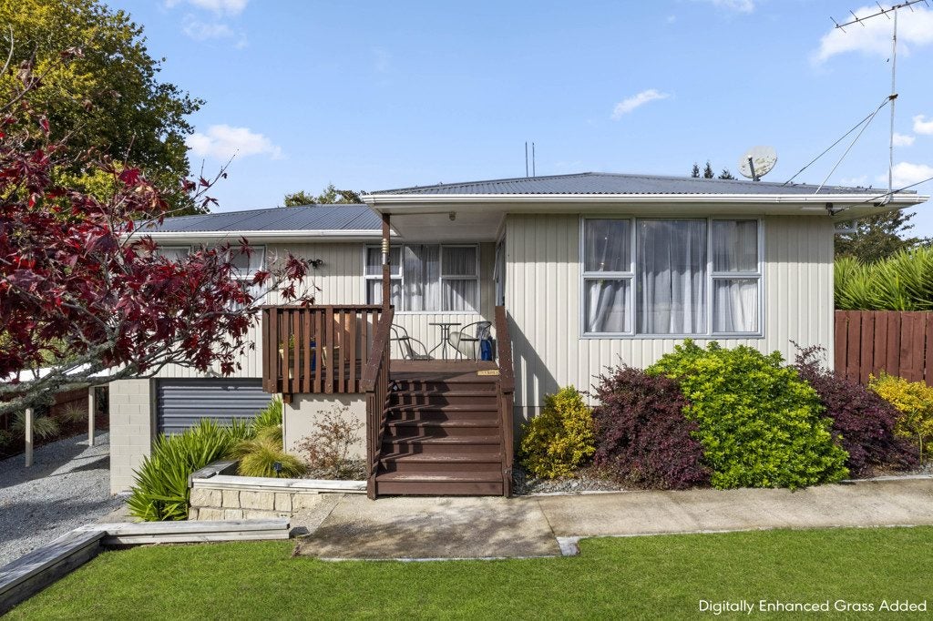 18 Utuhina Road, Springfield, Rotorua - Carousel 19