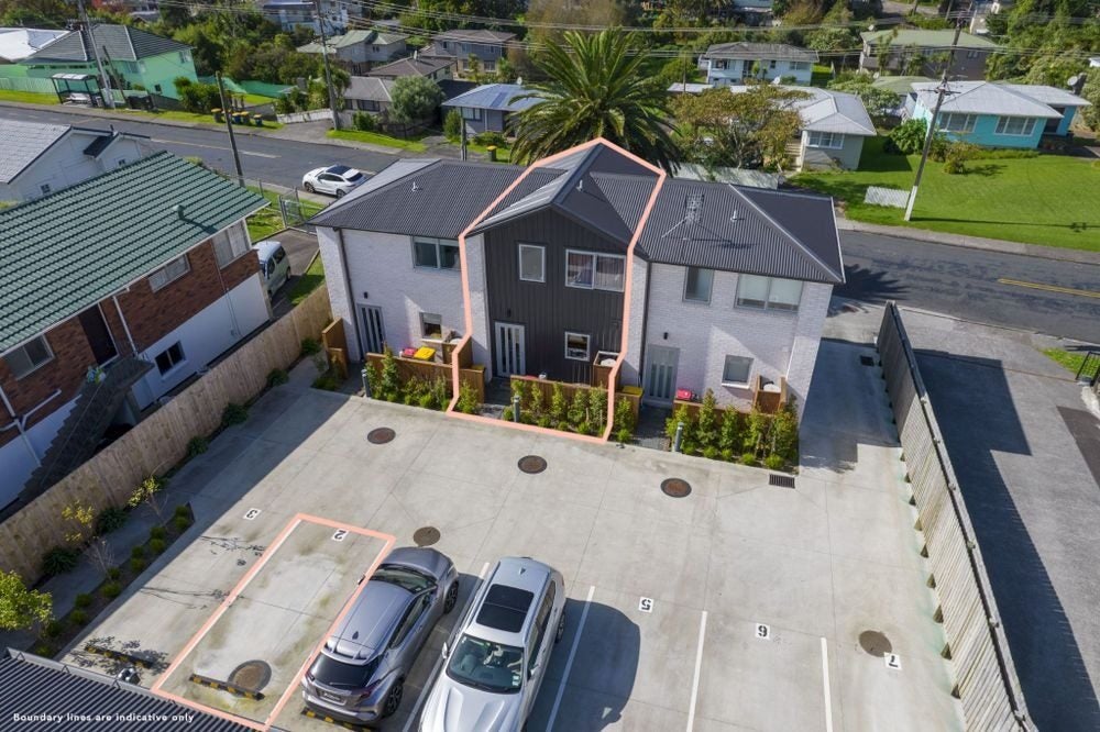 2/24 Kelwyn Road, Kelston, Auckland - Carousel 2