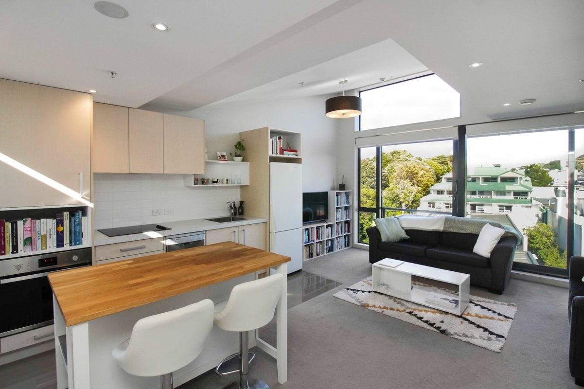 5E/21 Rugby Street, Mount Cook, Wellington - Carousel 1