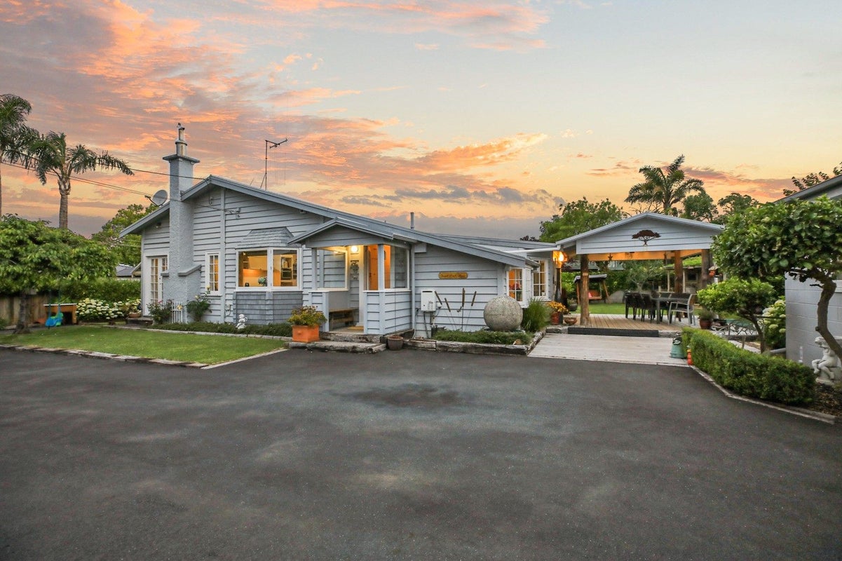 741 River Road, Chartwell, Hamilton - Carousel 1