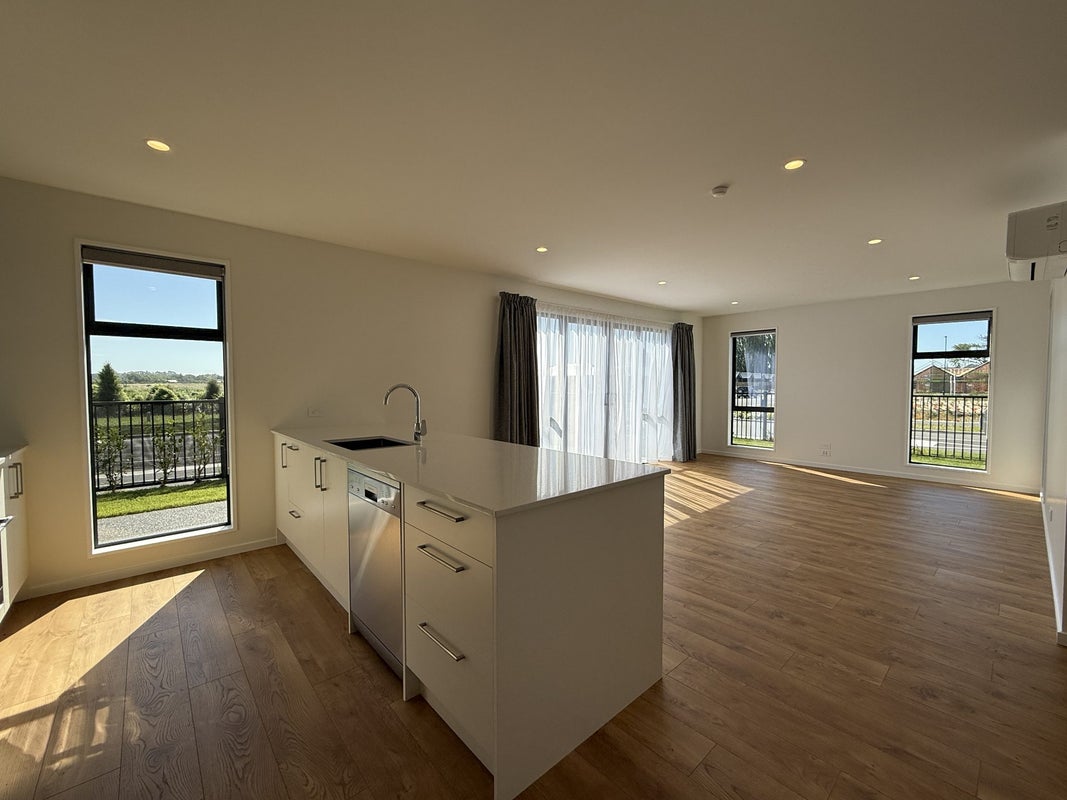 2 Paradise Way, Halswell, Christchurch - Carousel 2