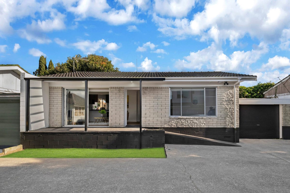 3/27 Weymouth Road, Manurewa, Manukau City, Auckland - Carousel 1