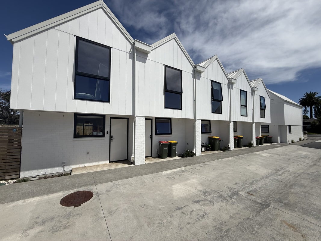 8/4 Mead Street, Avondale, Auckland - Carousel 8