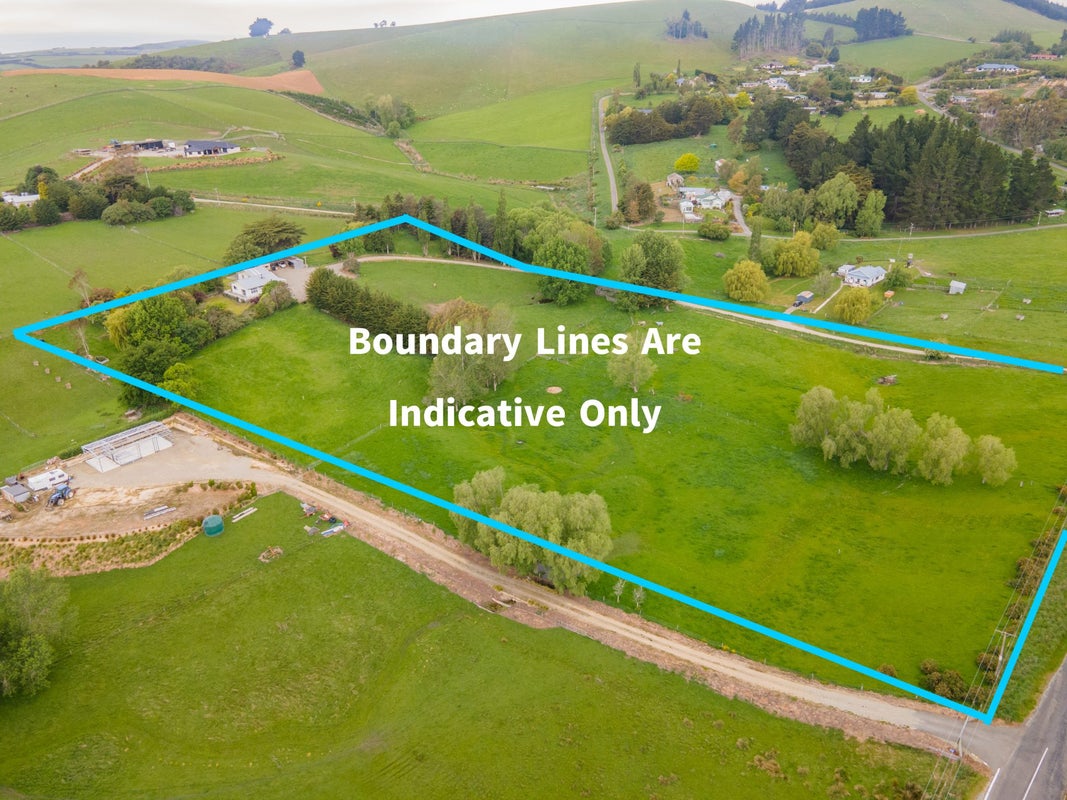 10 Tarbetness Street, Oamaru - Carousel 19