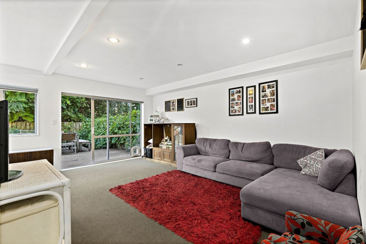 8/45A Swanson Road, Henderson, Auckland - Carousel 2