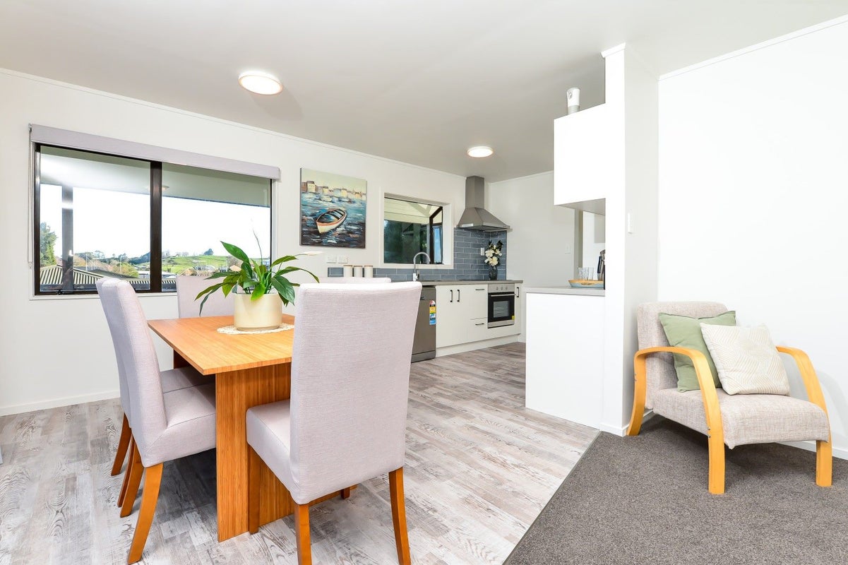 22B Cowley Drive, Temple View, Hamilton - Carousel 2