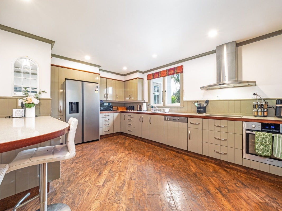 81265 State Highway 2, Mangatainoka, Pahiatua - Carousel 2