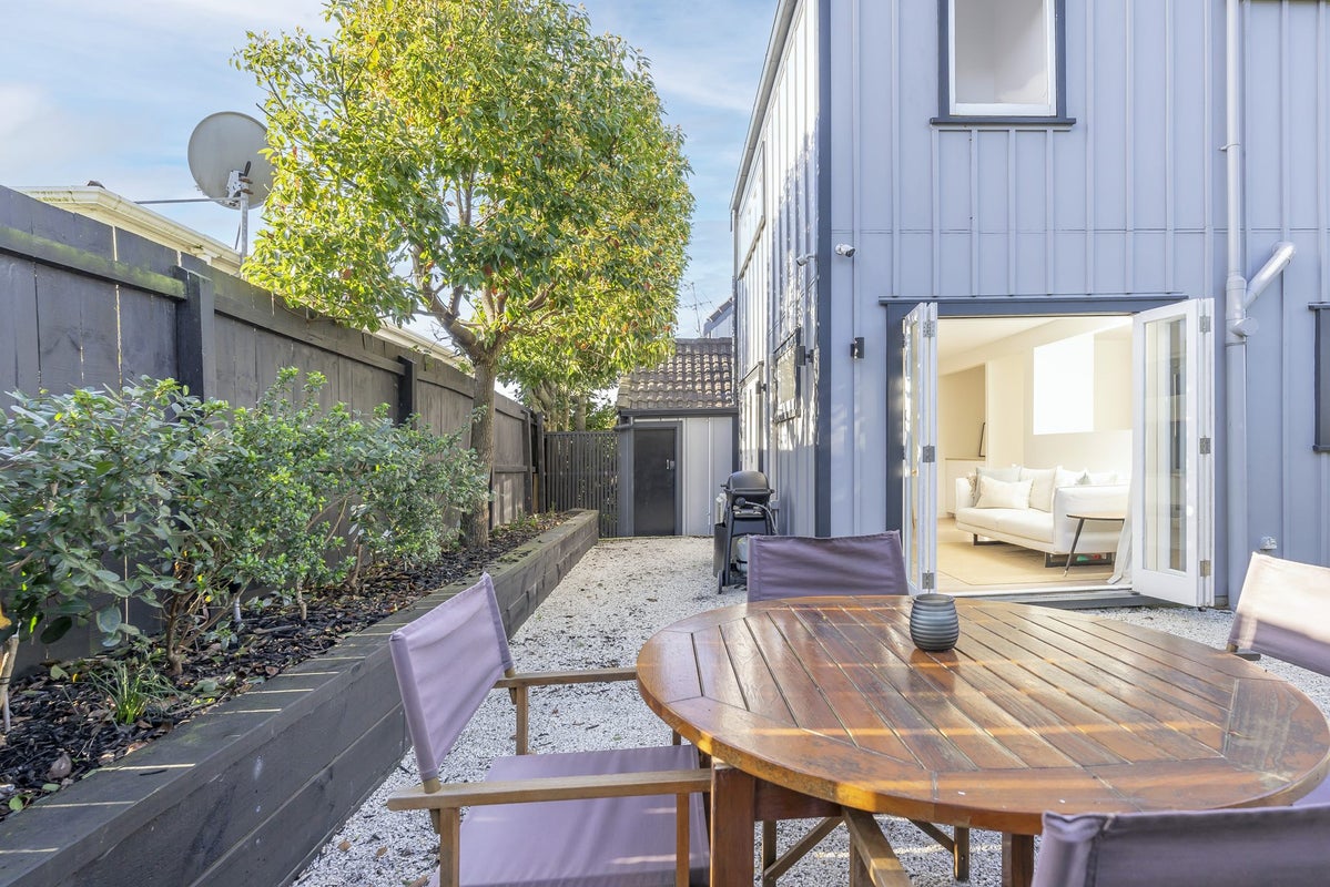 1/9 Eden View Road, Sandringham, Auckland - Carousel 2