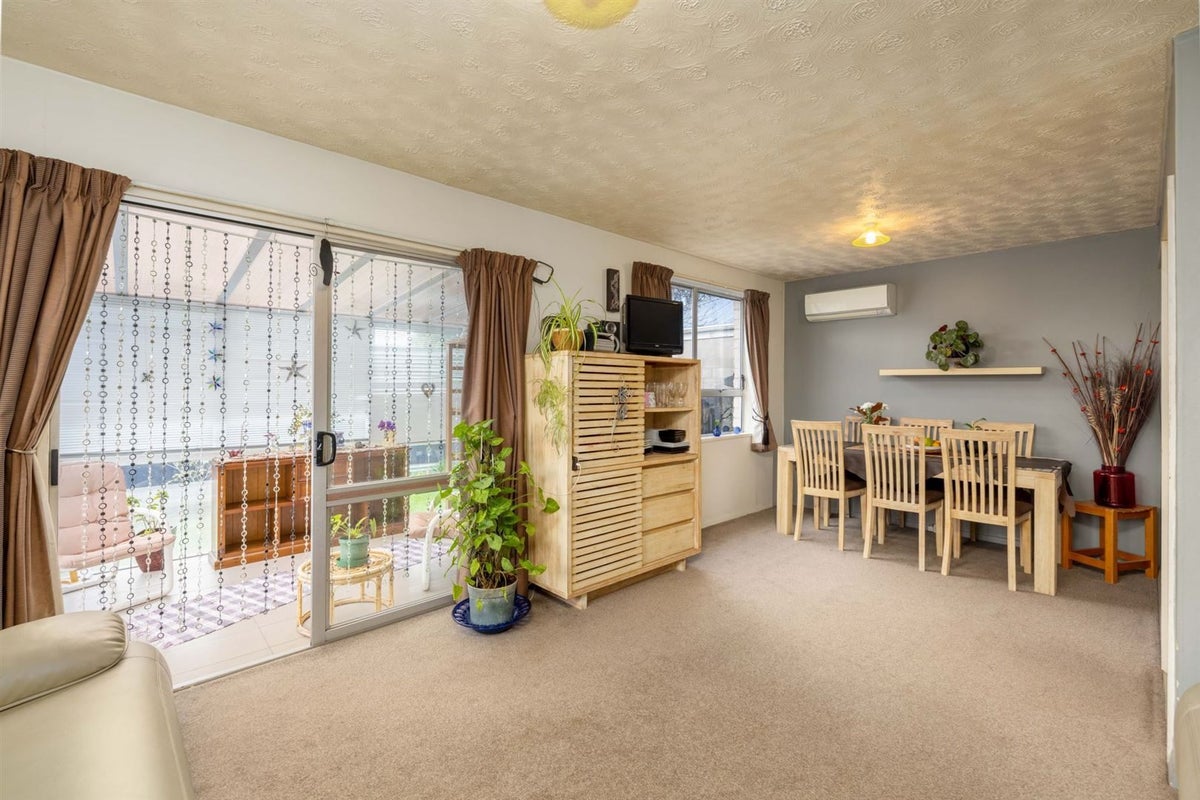 2/51 Wingate Street, Redwood, Christchurch - Carousel 1
