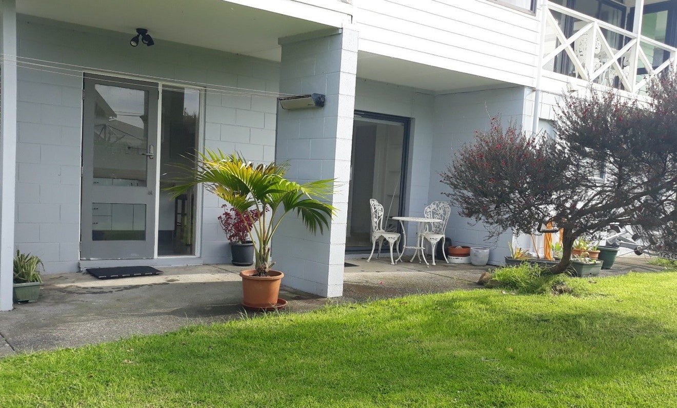 21 Glenelg Road, Red Beach, Red Beach - Carousel 1