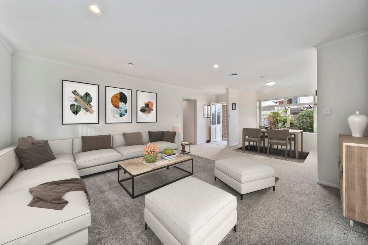 52 Doment Crescent, Orewa, Orewa - Carousel 2