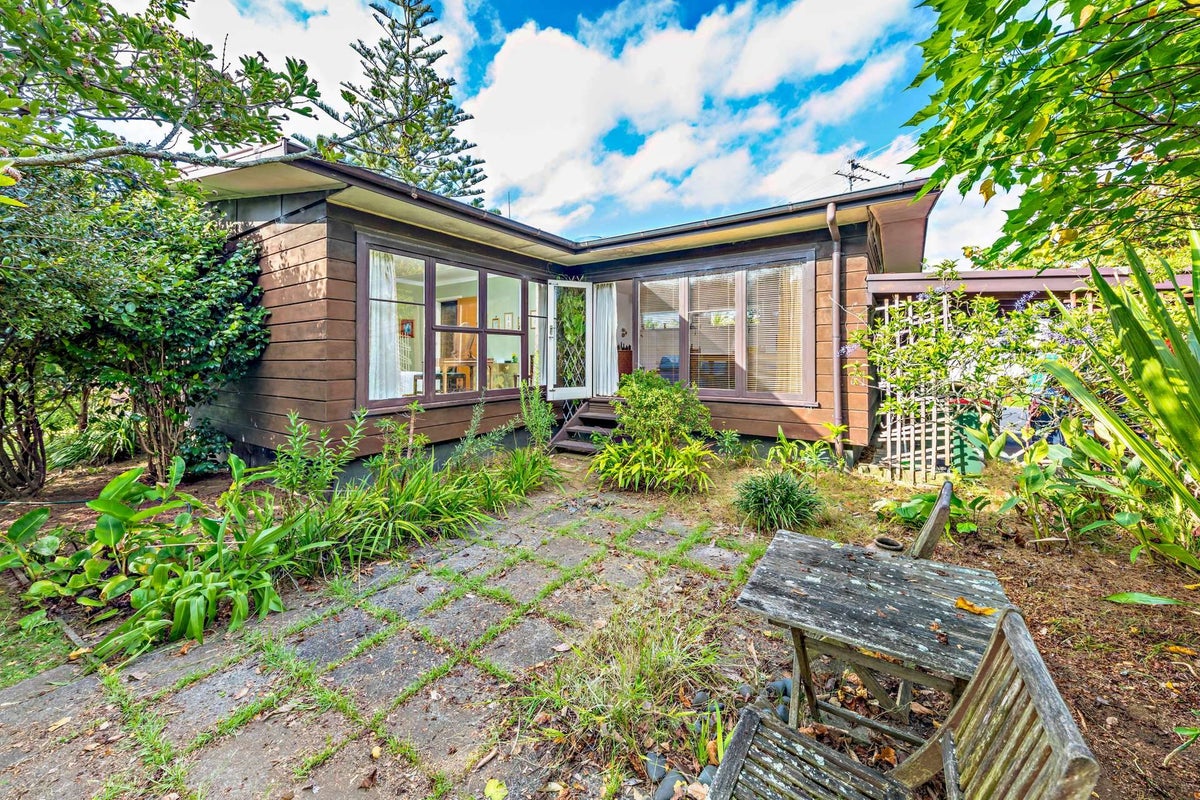 41 Elevation Street, Flat Bush, Auckland - Carousel 1