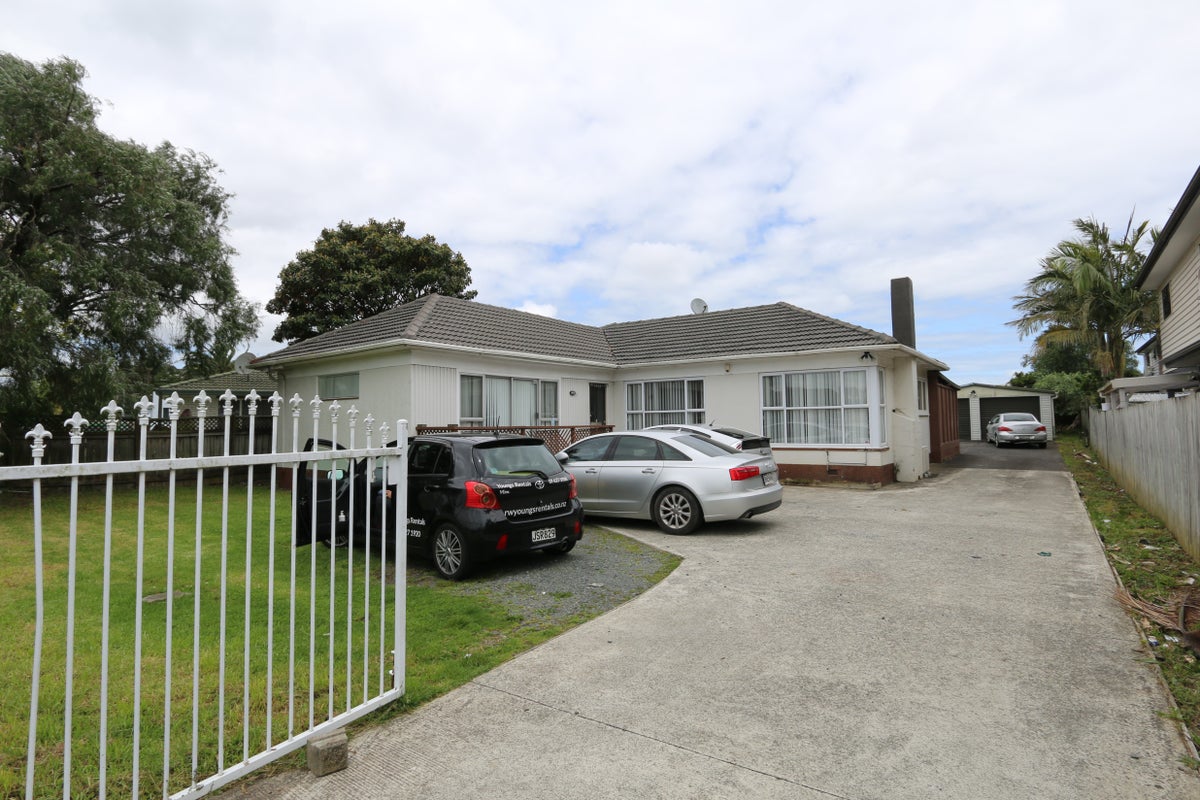 515 Great South Road, Manukau, Auckland - Carousel 1