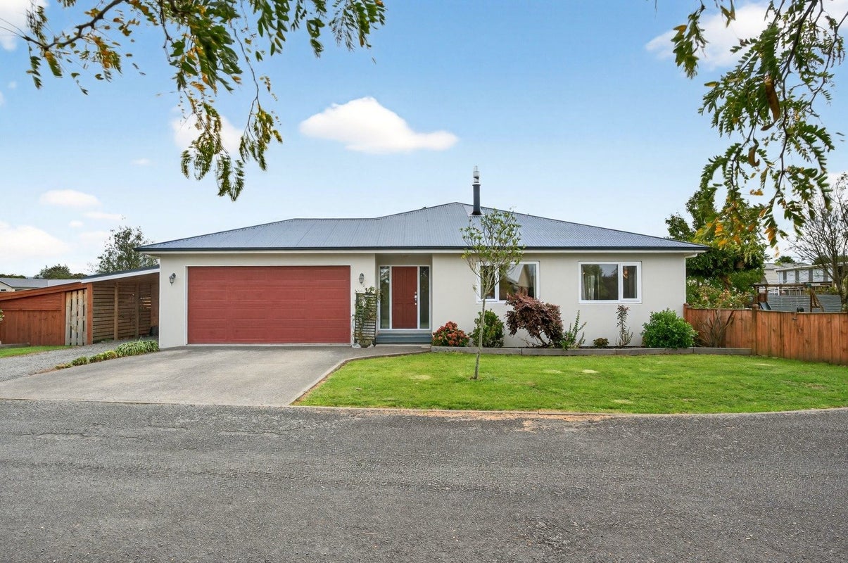 12 Millard Avenue, Kuripuni, Masterton - Carousel 1