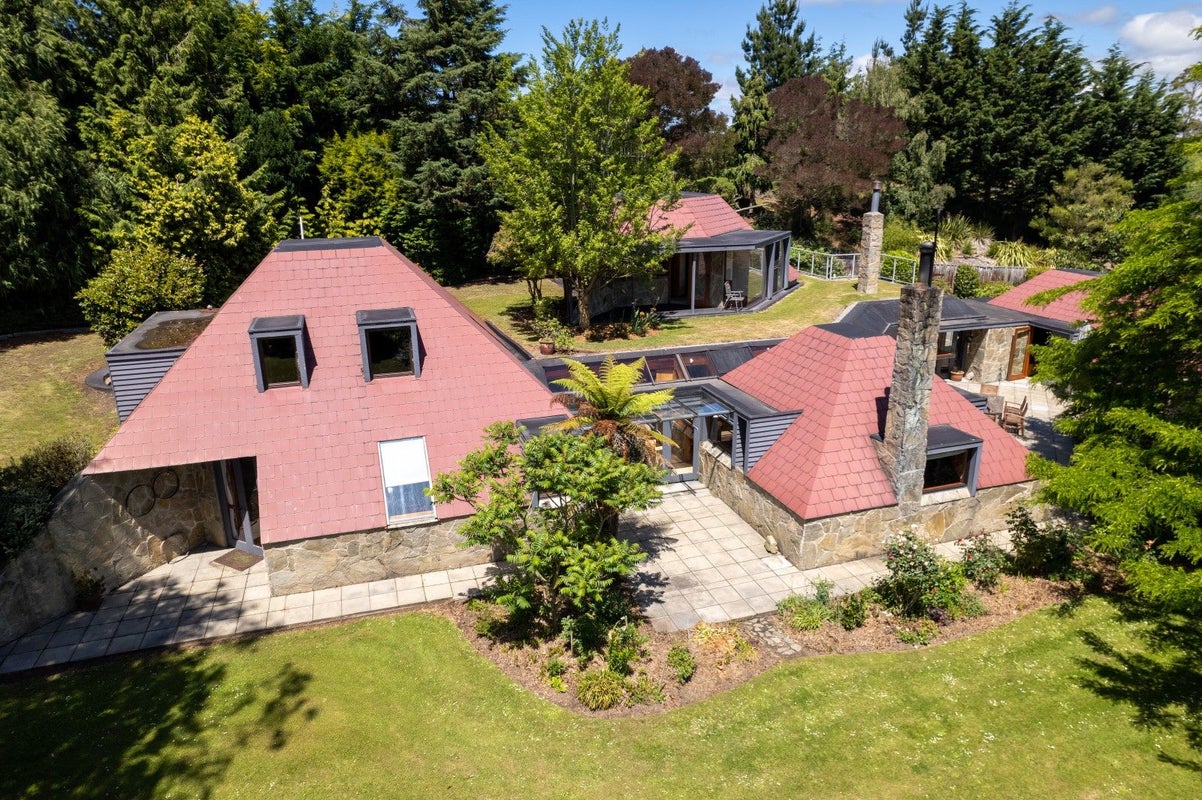 930 Ferry Road, Oamaru - Carousel 2