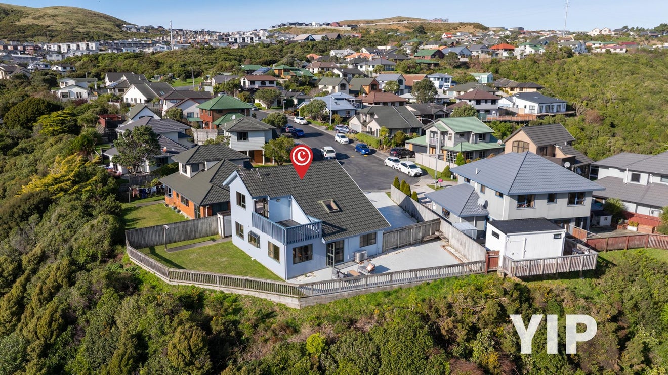 22 Peppertree Lane, Woodridge, Wellington - Carousel 1