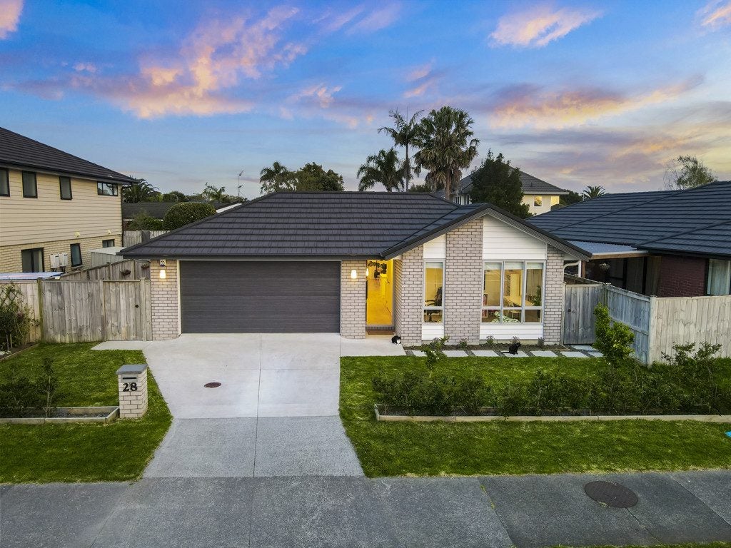 28 Waituarua Drive, Takanini, Auckland - Carousel 2