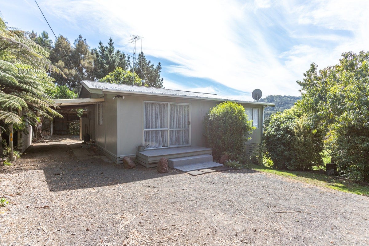15 Albert Street, Karangahake, Paeroa - Carousel 1