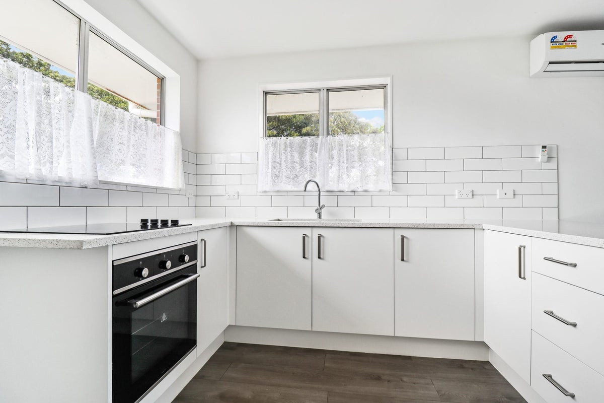 1/67A Princes Street, Otahuhu, Auckland - Carousel 2