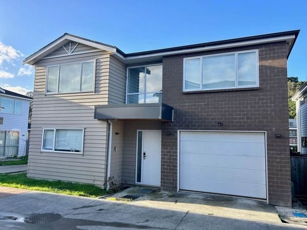 19 Fishwicke Lane, Albany, Auckland - Carousel 1