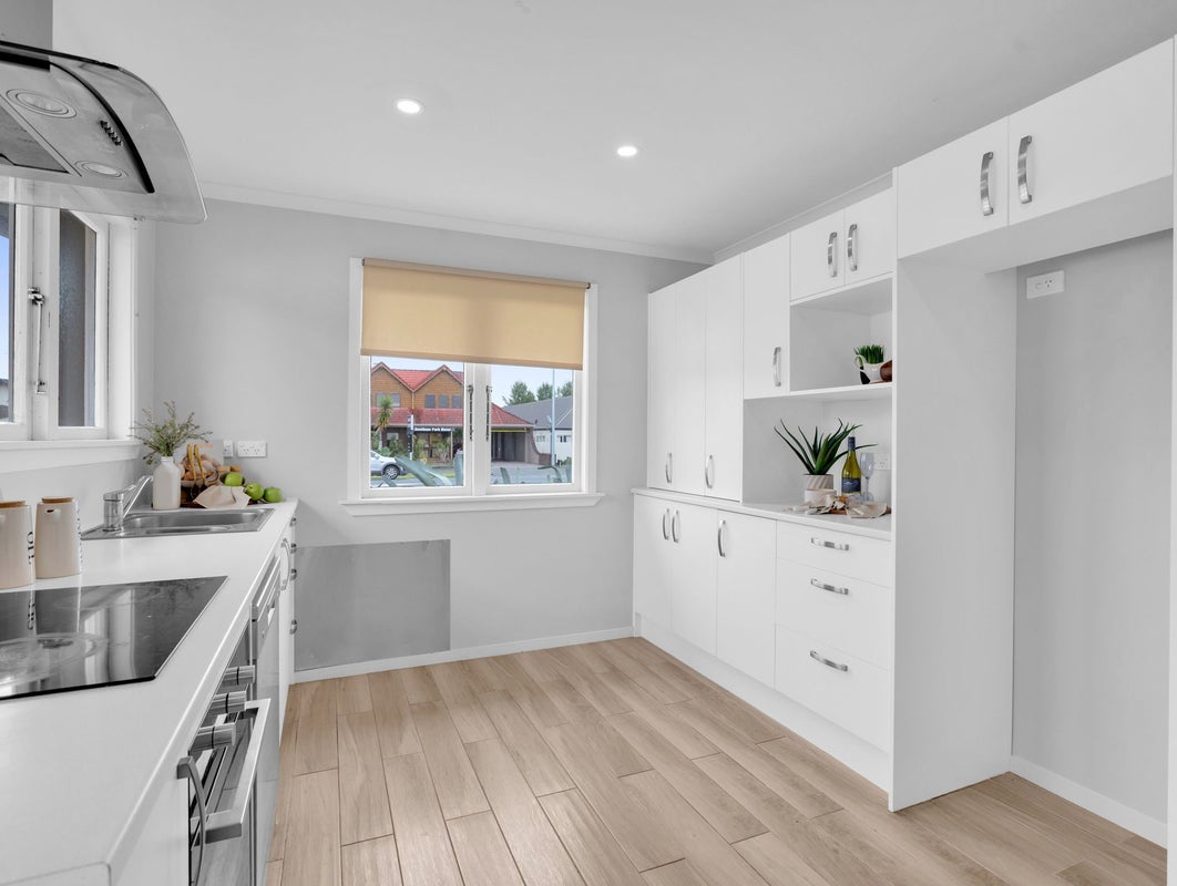1/294 Ulster Street, Whitiora, Hamilton - Carousel 2