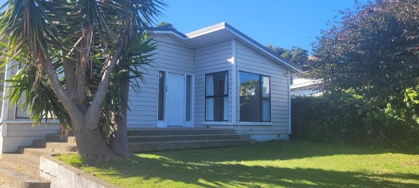 94 Mana Esplanade, Paremata, Porirua - Carousel 1