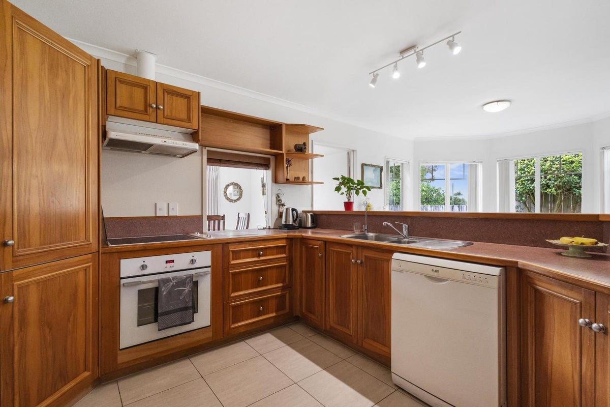 12 Kingsley Street, Leamington, Cambridge - Carousel 2