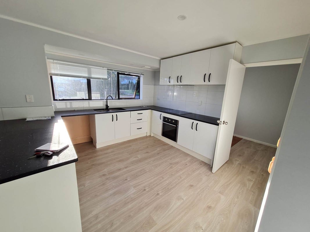 18 Charles Prevost Drive, The Gardens, Auckland - Carousel 2