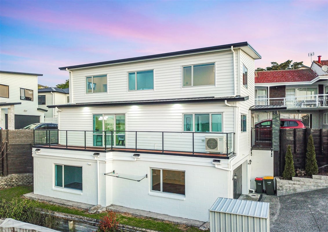 4 Dhaka Lane, Ranui, Auckland - Carousel 2