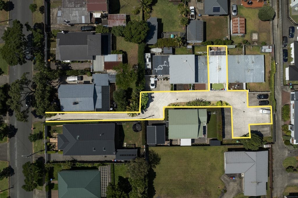 4/118A Victoria Street, Onehunga, Auckland - Carousel 2