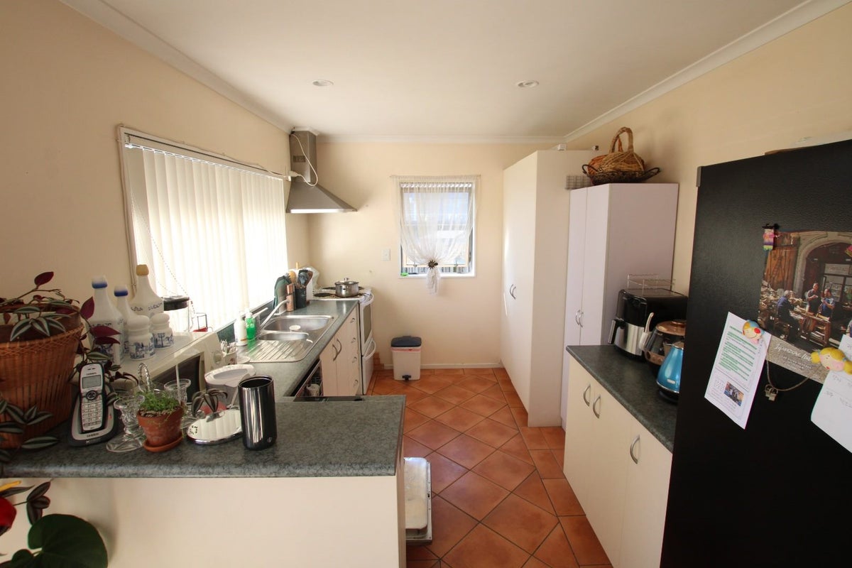 9/72 Swanson Road, Henderson, Auckland - Carousel 2