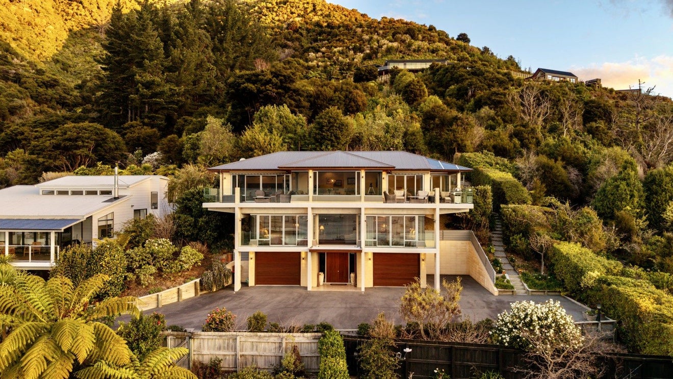 362B Waikawa Road, Waikawa, Picton - Carousel 1