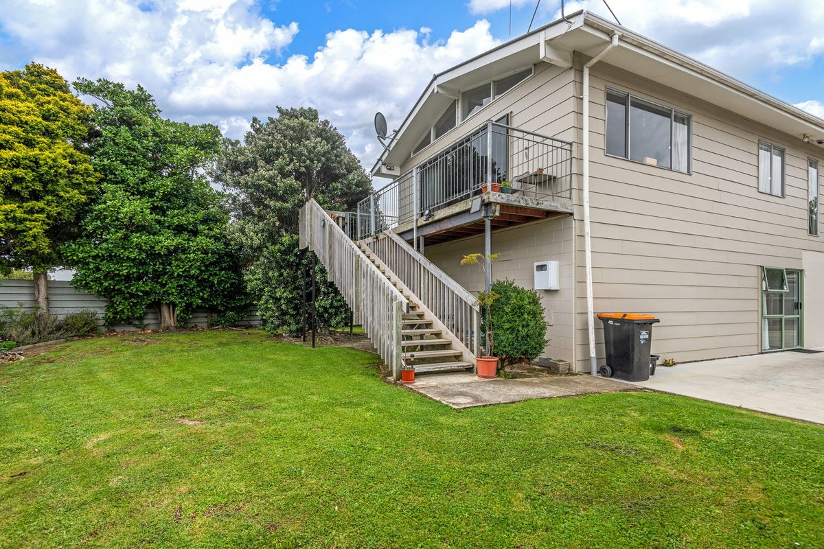 6 Kaituna Street, Milson, Palmerston North - Carousel 2