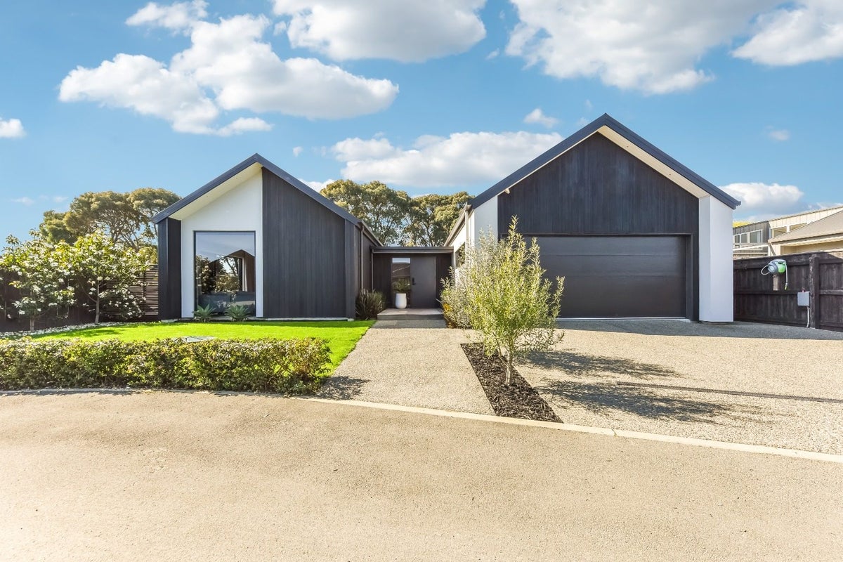 21 Rana Place, Mapua - Carousel 1