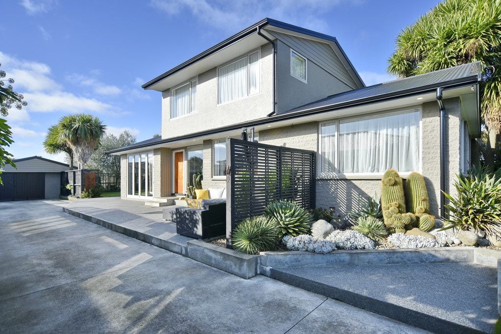 10 Leo Street, Bishopdale, Christchurch - Carousel 1