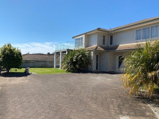 12 Percival Avenue, Matua, Tauranga - Carousel 1