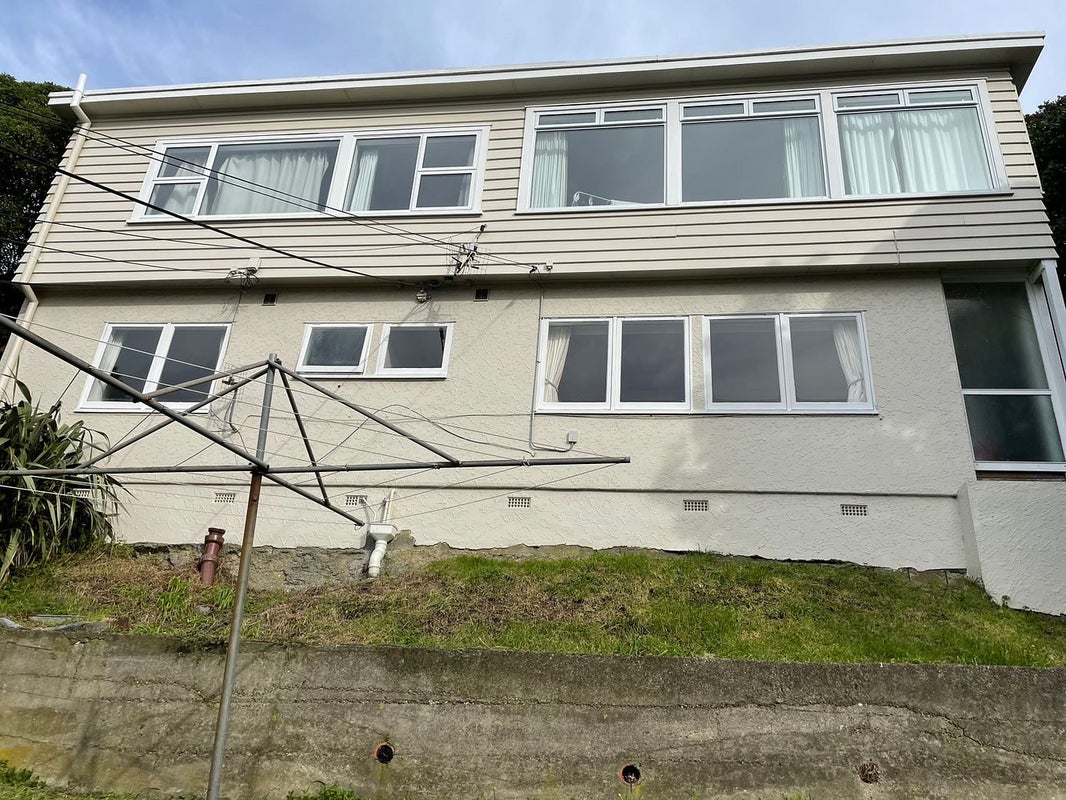 79 Barnard Street, Wadestown, Wellington - Carousel 1