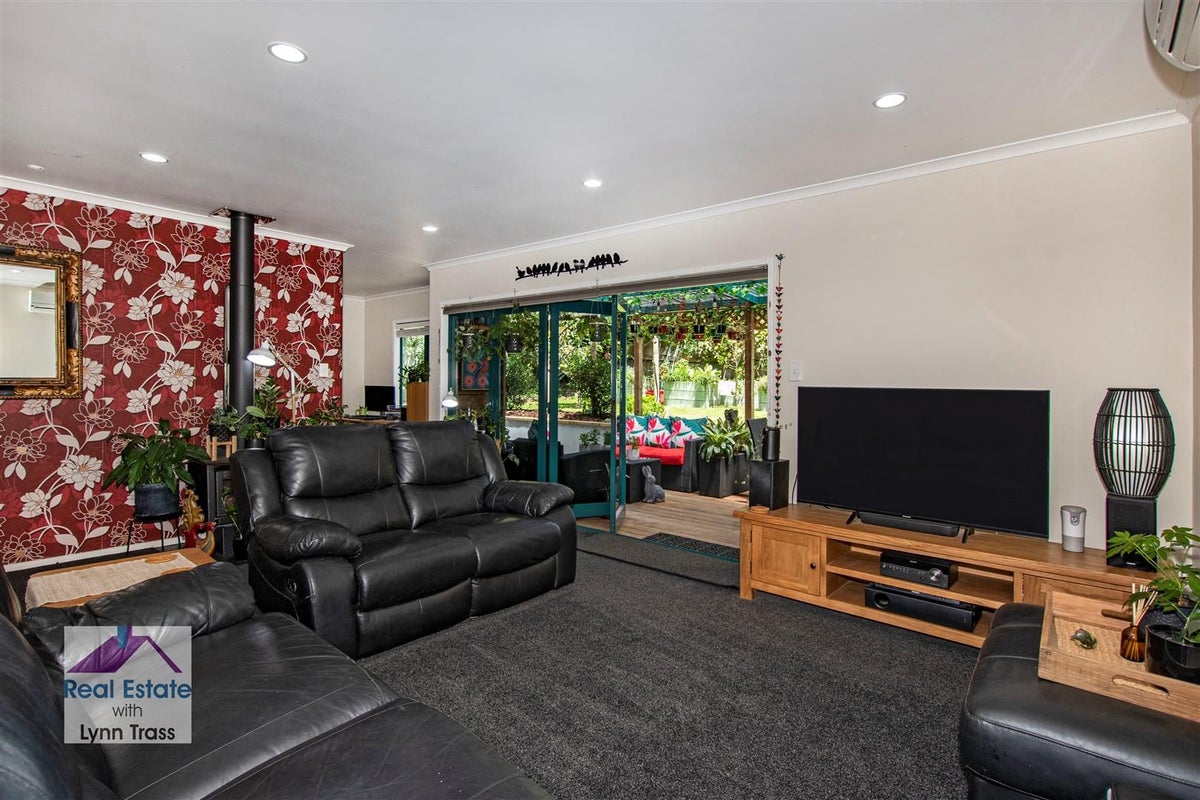 11E Lupton Avenue, Kensington, Whangarei - Carousel 2