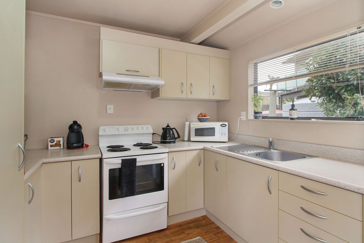2/19 East Avenue, Manly, Whangaparaoa - Carousel 30