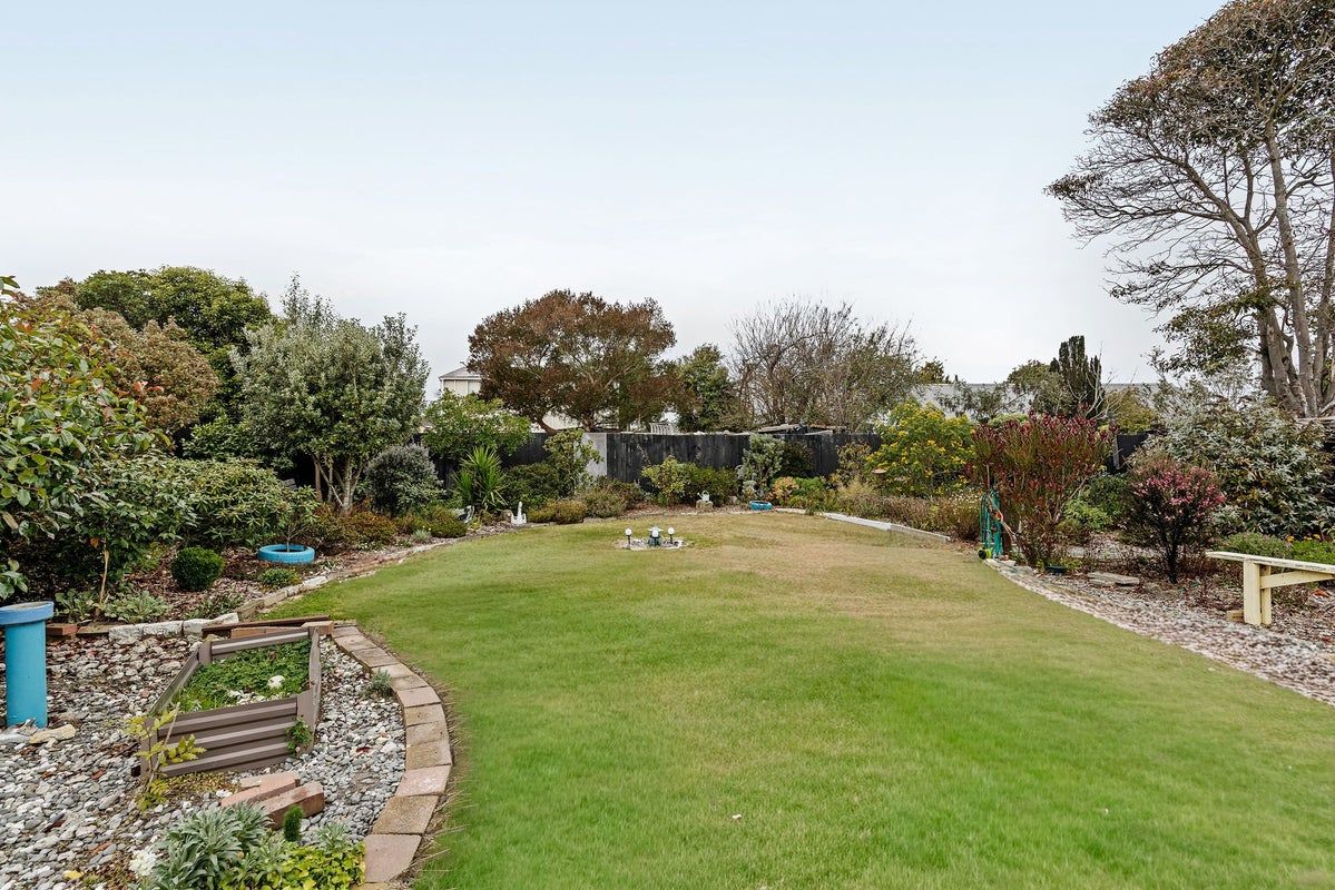 23 Inwoods Road, Parklands, Christchurch - Carousel 17