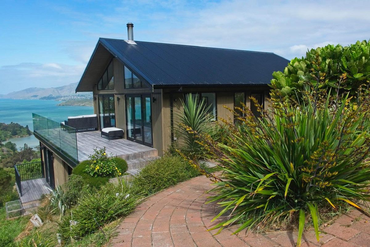 6 Leading Light Lane, Governors Bay, Lyttelton - Carousel 1