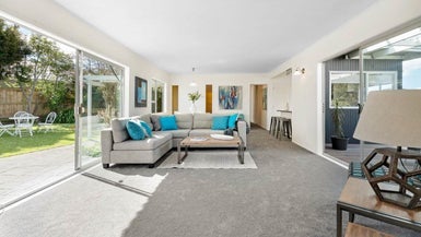 7 Roysfield Lane, Sunnyhills, Auckland - Carousel 1