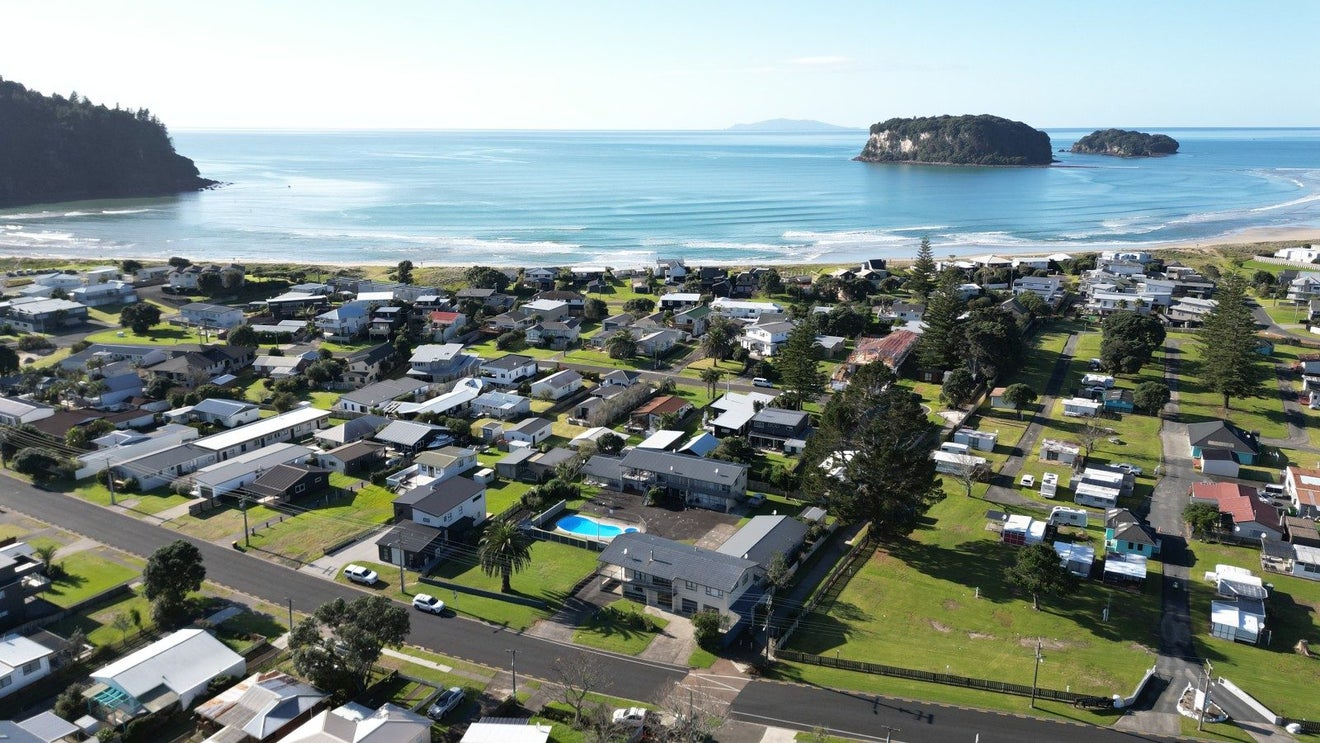 9/106 Barbara Avenue, Whangamata, Whangamatā - Carousel 21
