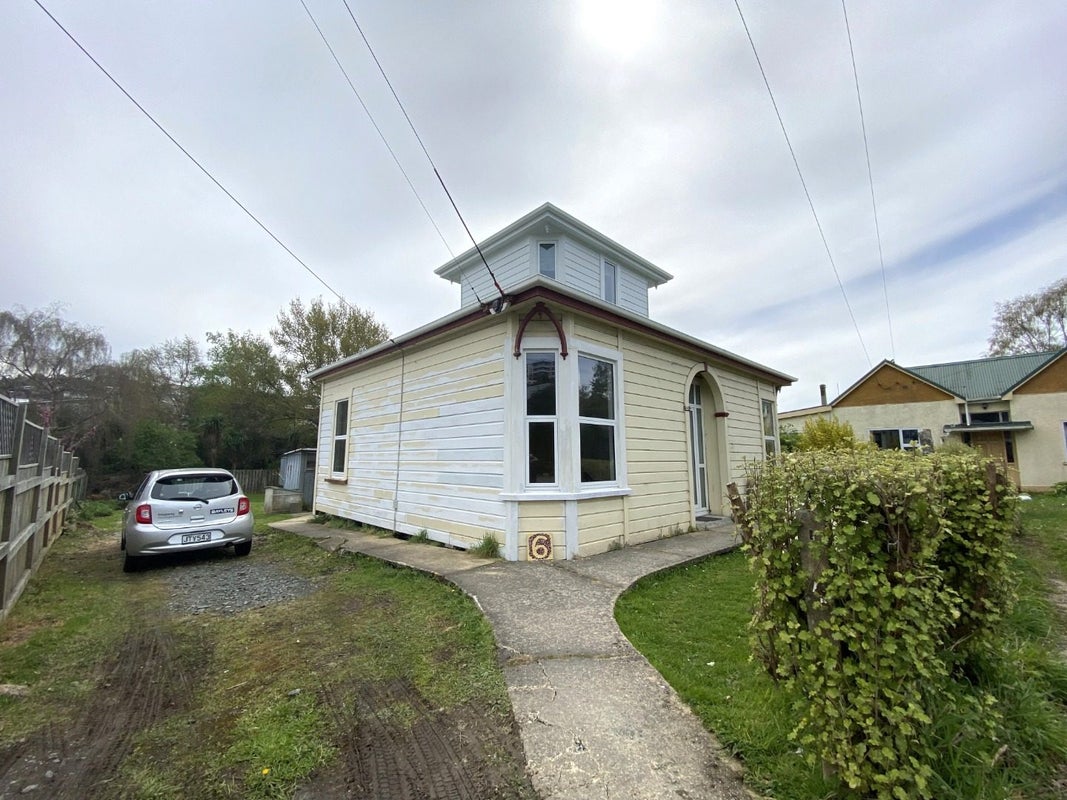 6 Eton Street, Kaikorai, Dunedin - Carousel 12
