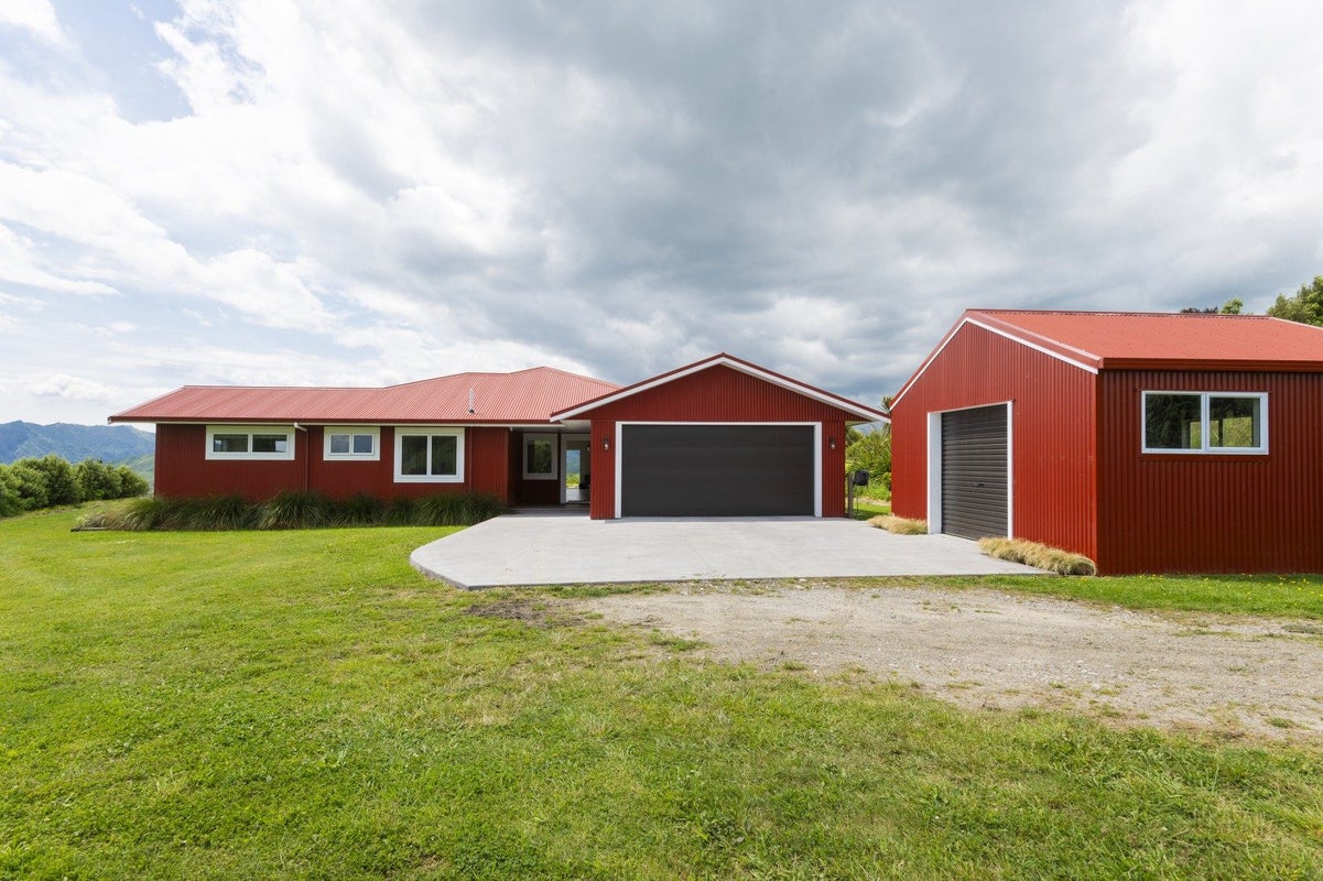 232 Gaddums Hill Road, Outer Kaiti, Gisborne - Carousel 1