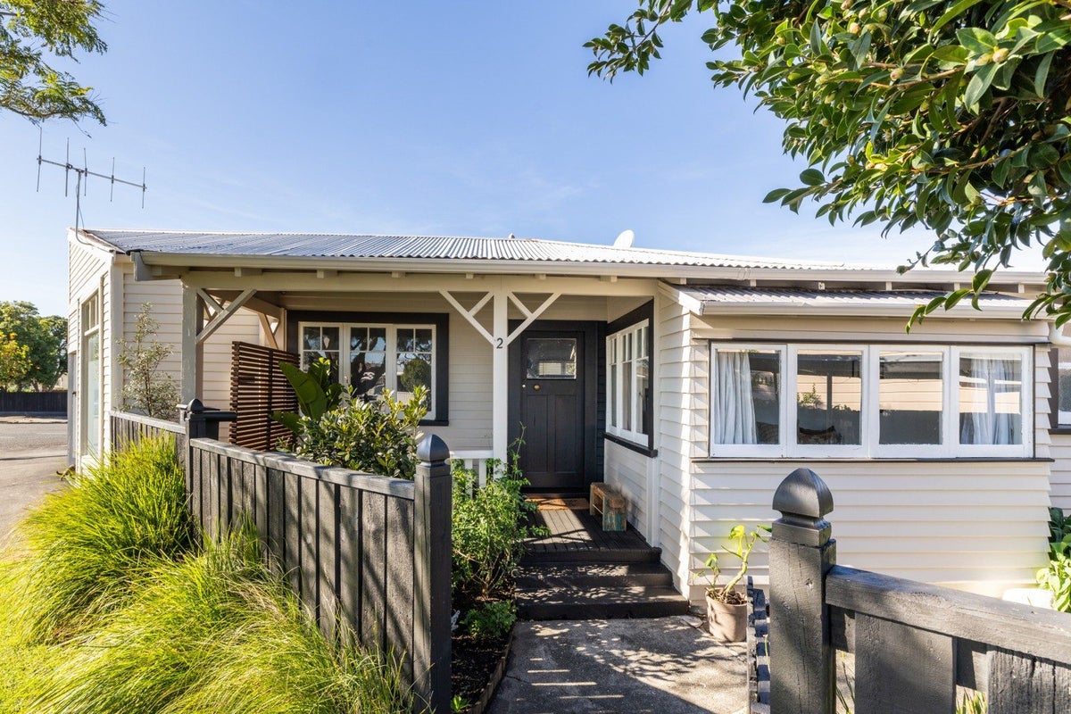 2 Ashridge Road, Napier South, Napier, Hawke's Bay - Carousel 1